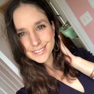 Meet your Posher, Lily